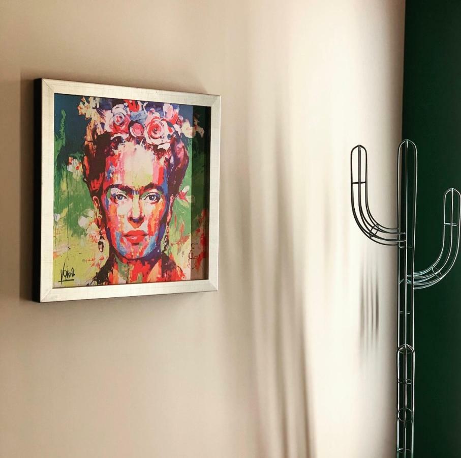 ואסטו Palazzo Eugenia Suites מראה חיצוני תמונה