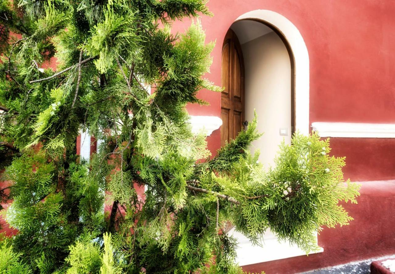 ואסטו Palazzo Eugenia Suites מראה חיצוני תמונה