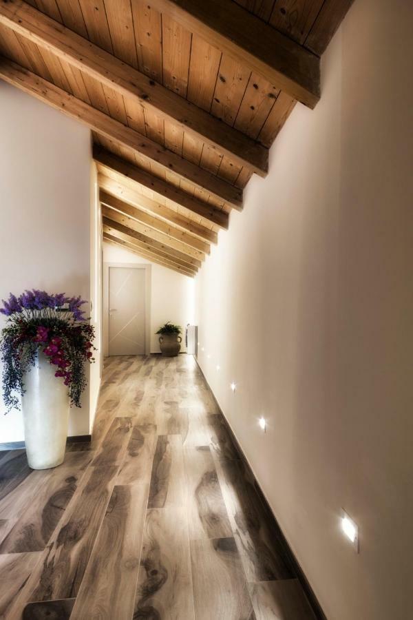 ואסטו Palazzo Eugenia Suites מראה חיצוני תמונה